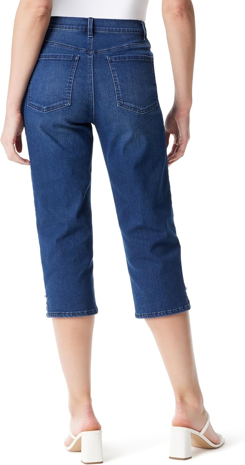 image:imageGloria Vanderbilt Womens Amanda Capri with High Rise Straight StandardMetzen