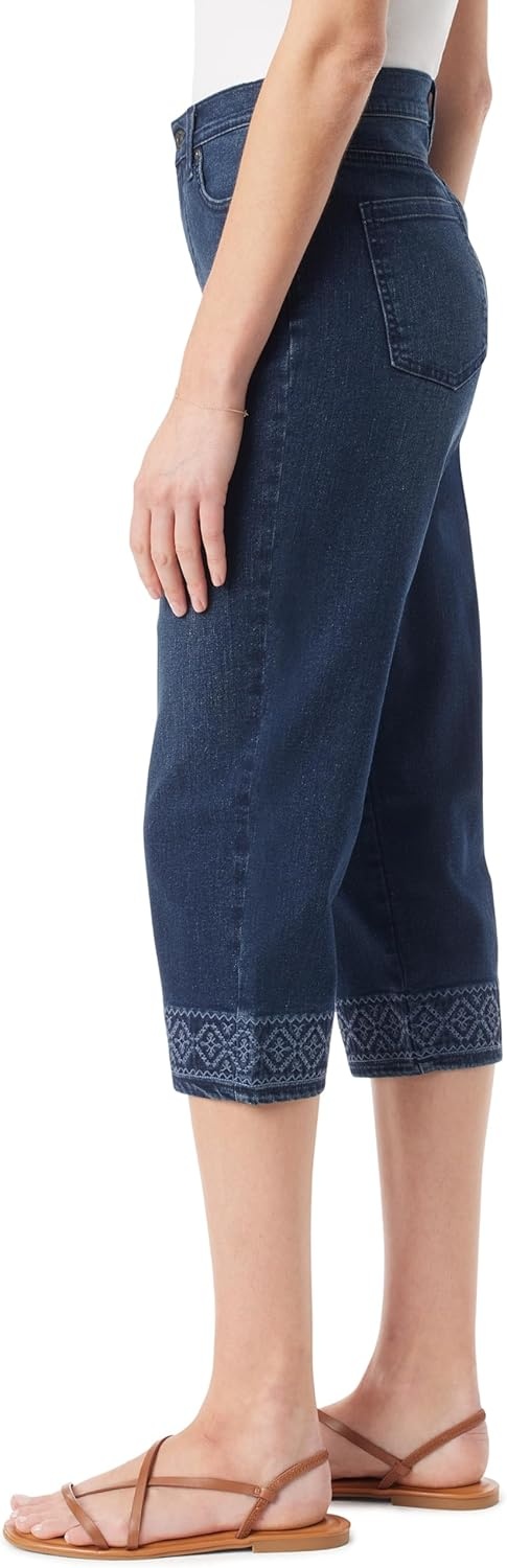 image:imageGloria Vanderbilt Womens Amanda Capri with High Rise Straight StandardSpain Embellished Slit Hem