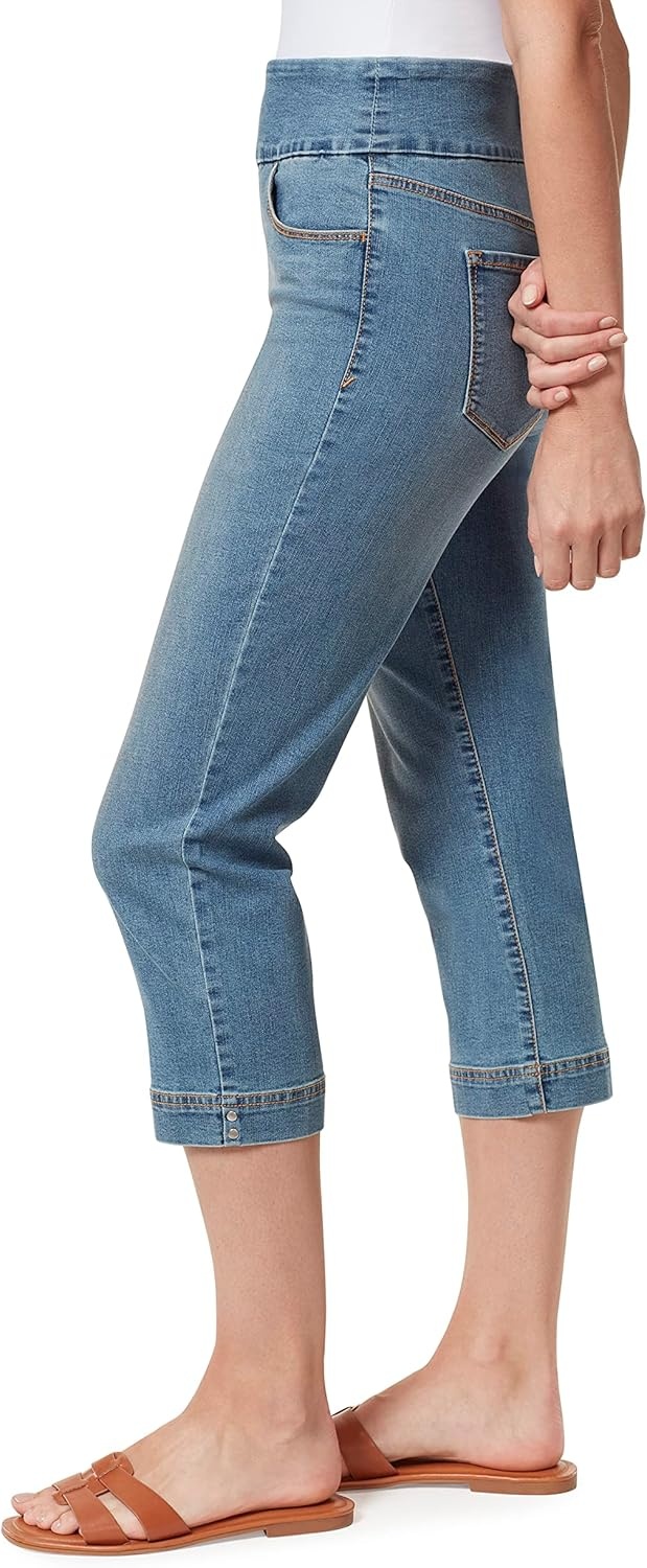 image:imageGloria Vanderbilt Womens Amanda Pull on Capri StandardBanaba