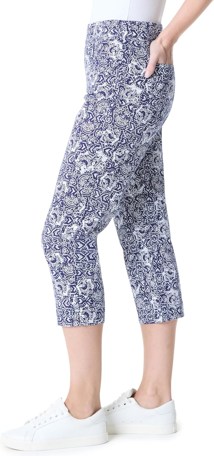 image:imageGloria Vanderbilt Womens Amanda Pull on Capri StandardNaval Blue Polynesian Nights