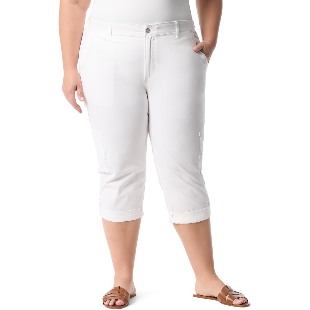 image:imageGloria Vanderbilt Womens Cargo Capri Tab Roll Cuff with Zip Front and Elastic Waist StandardVintage White