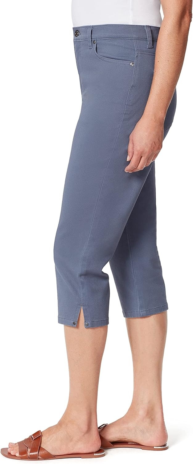 image:imageGloria Vanderbilt Womens Amanda Capri JeansIron Anchor
