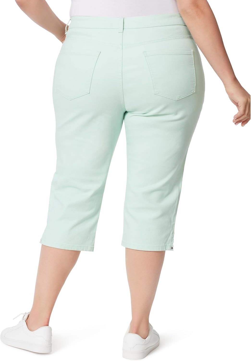 image:imageGloria Vanderbilt Womens Amanda Capri JeansJade Breeze Rivets