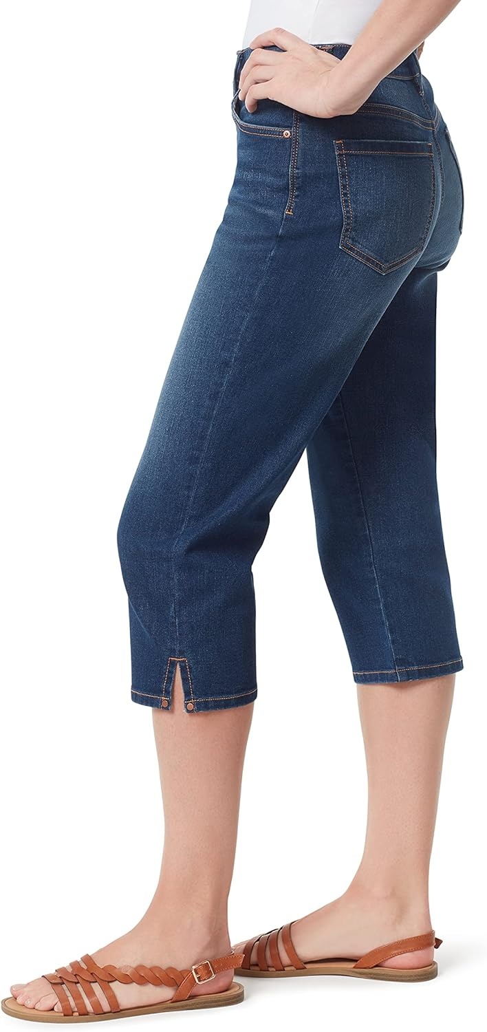 image:imageGloria Vanderbilt Womens Amanda Capri JeansKalahari Rivetsds