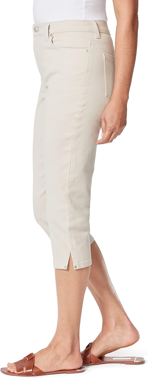 image:imageGloria Vanderbilt Womens Amanda Capri JeansStone