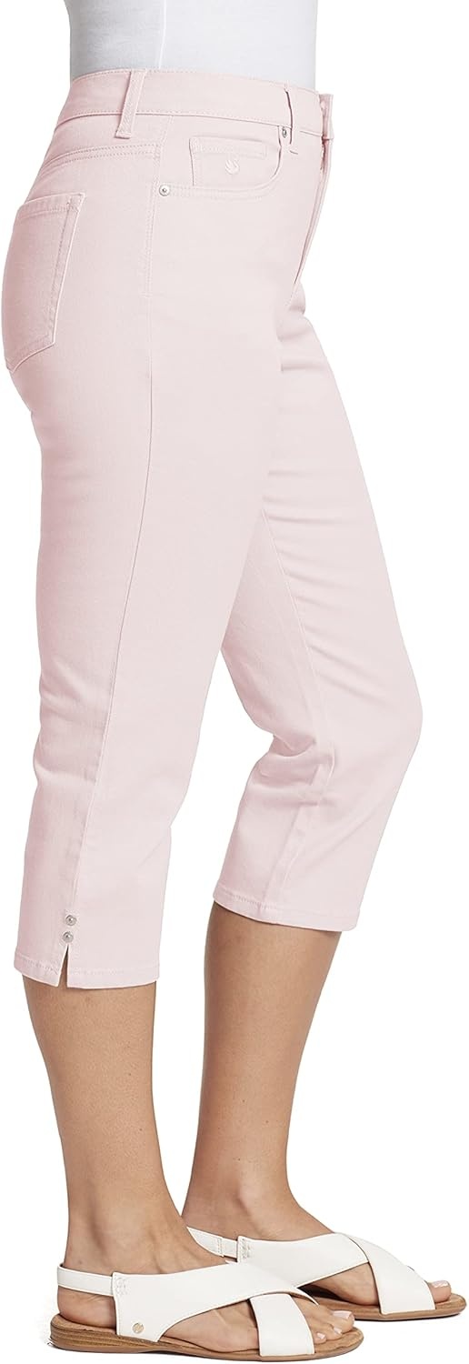 image:imageGloria Vanderbilt Womens Amanda Capri JeansWispy Pinkds