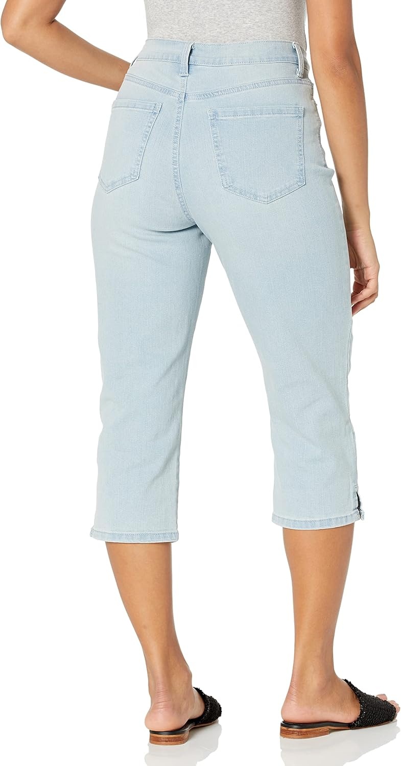 image:imageGloria Vanderbilt Womens Amanda Capri JeansZanzibar Rivetsds
