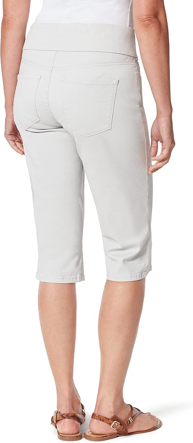 image:imageGloria Vanderbilt Womens Amanda Pull on Skimmer Short RegularDove Grey