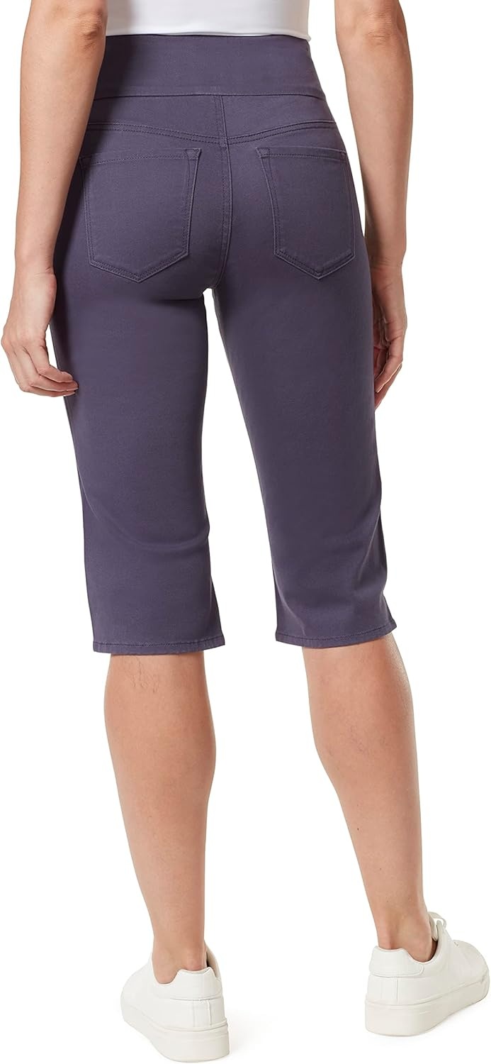 image:imageGloria Vanderbilt Womens Amanda Pull on Skimmer Short RegularGraystone