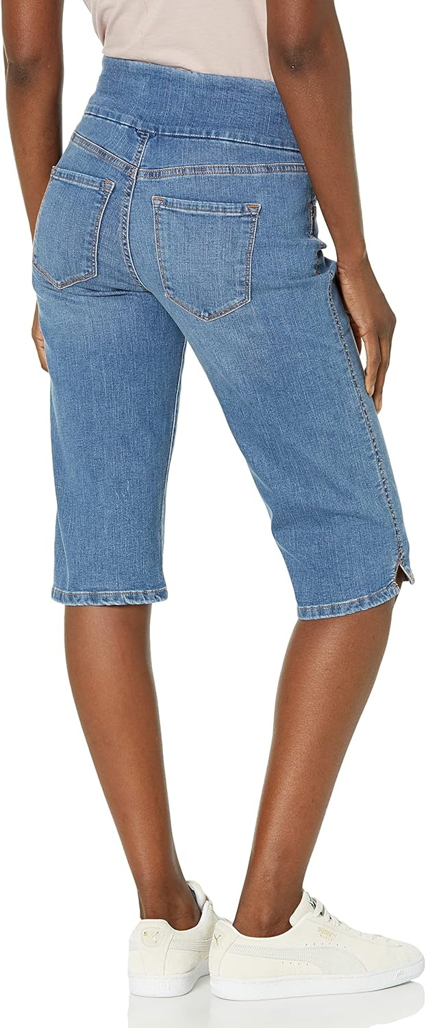 image:imageGloria Vanderbilt Womens Amanda Pull on Skimmer Short RegularMarfads