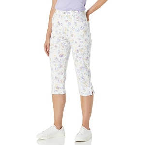 image:imageGloria Vanderbilt Womens Amanda Capri JeansVintage White Bahia Flora