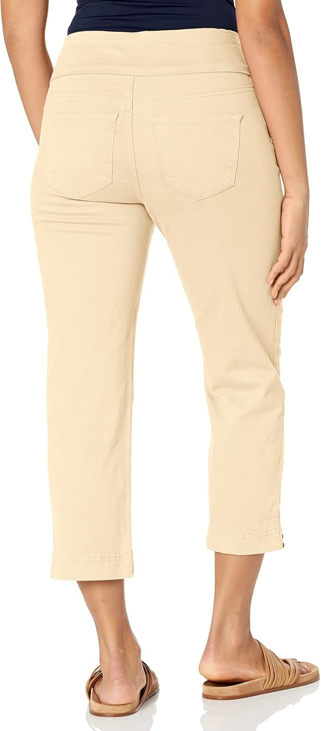 image:imageGloria Vanderbilt Womens Amanda Pull on CapriAlmond Creamds