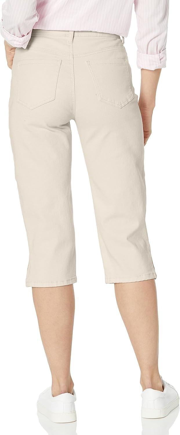 image:imageGloria Vanderbilt Womens Amanda Pull on CapriStonewood