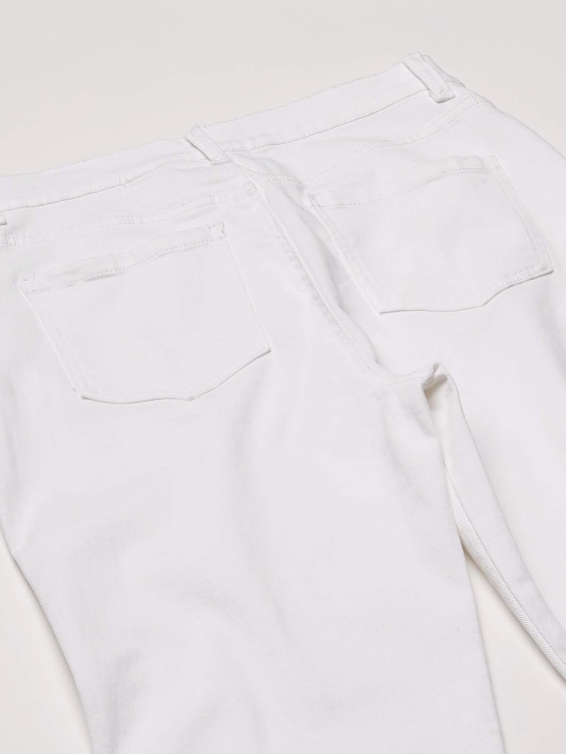 image:imageGloria Vanderbilt Womens Classic Tapered Amanda JeansVintage White