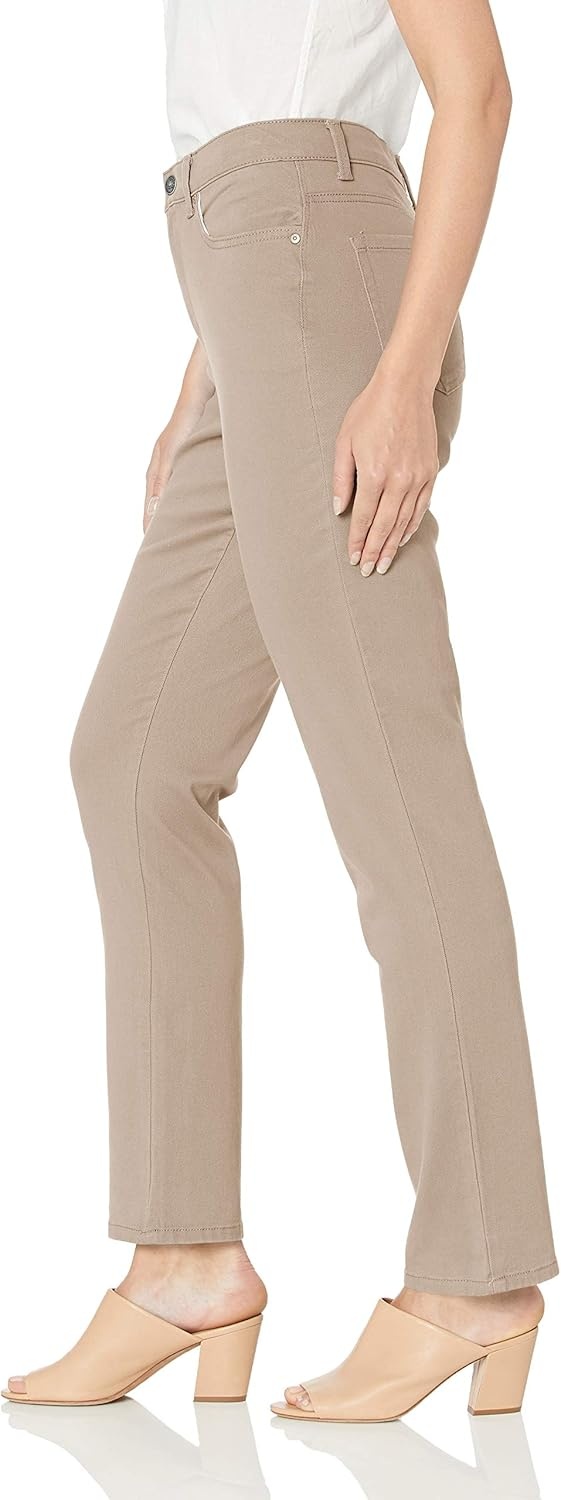 image:imageGloria Vanderbilt Womens Classic Tapered Amanda JeansWheatfield