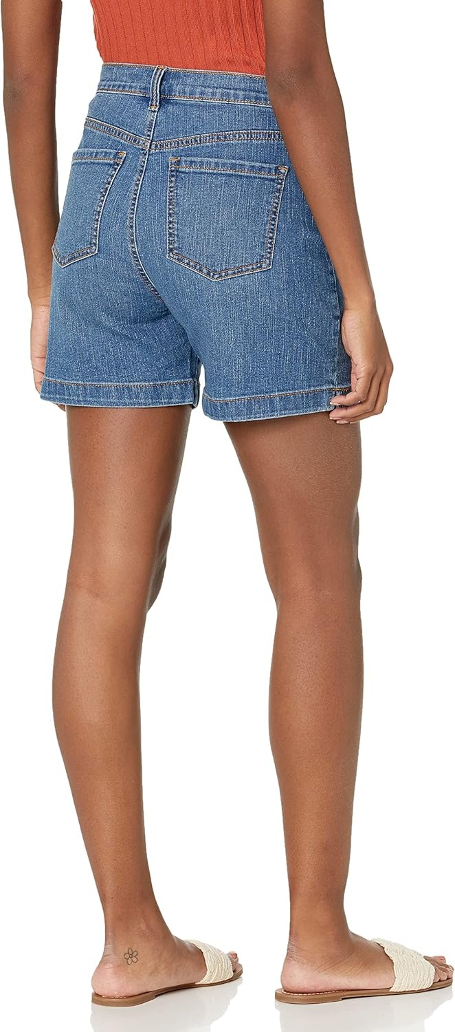 image:imageGloria Vanderbilt Womens Amanda Basic Jean Short RegularCrested Butte Whiskers