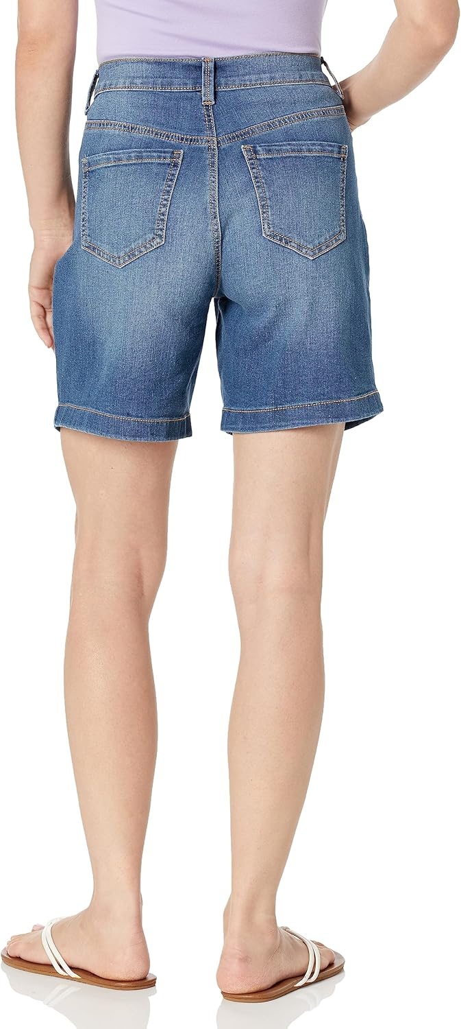 image:imageGloria Vanderbilt Womens Amanda Basic Jean Short RegularHaymands