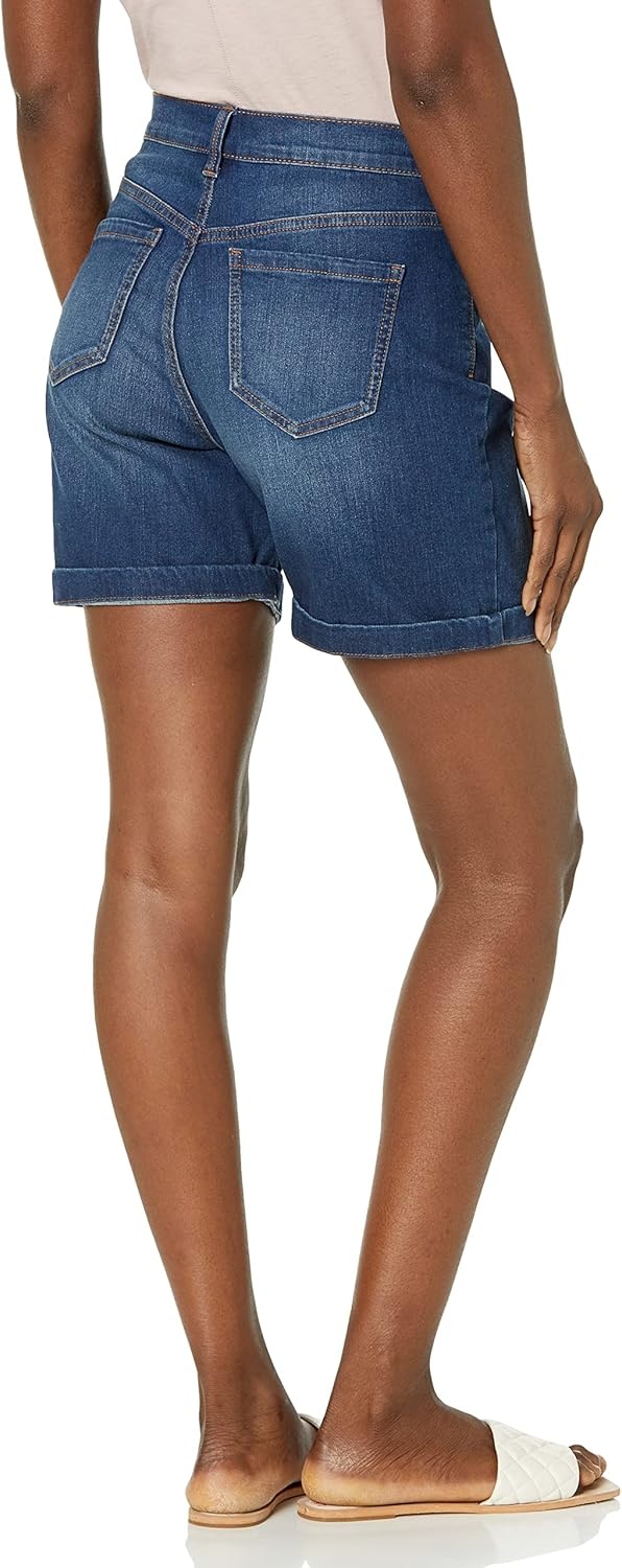 image:imageGloria Vanderbilt Womens Amanda Basic Jean Short RegularSisimiutds