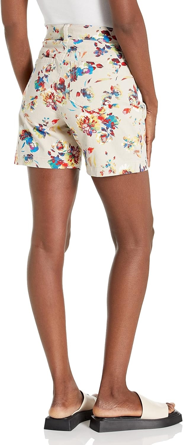 image:imageGloria Vanderbilt Womens Amanda Basic Jean Short RegularStonewood Summer Garden