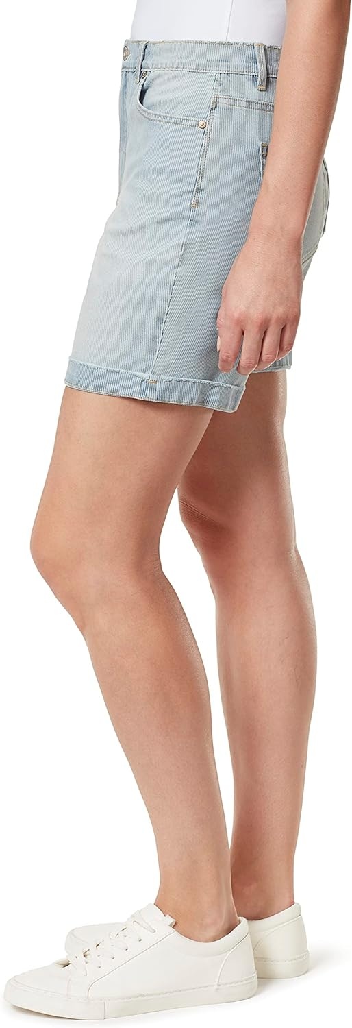 image:imageGloria Vanderbilt Womens Amanda Basic Jean Short RegularTidepool YD Stripeds