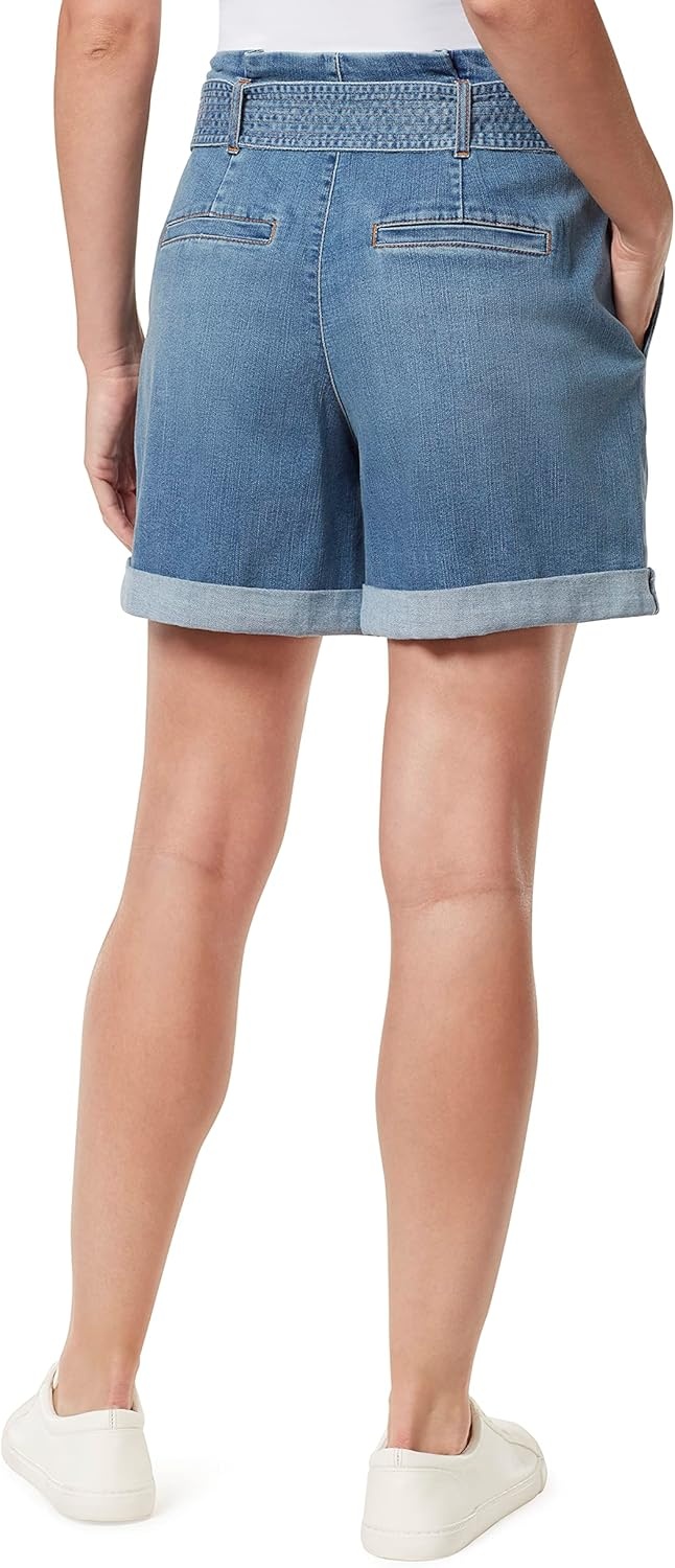 image:imageGloria Vanderbilt Womens Trapunto Self Belt Vacation Short StandardMarfa